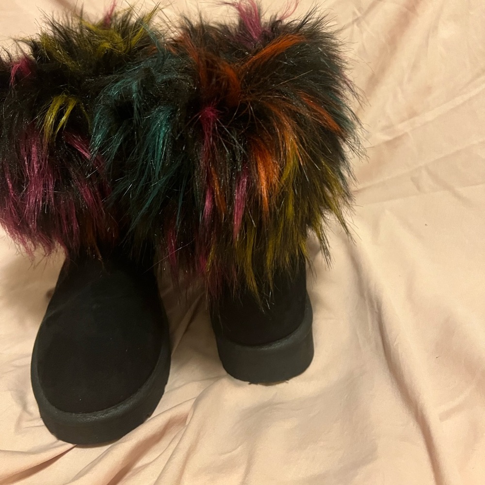 Rouge boots like new